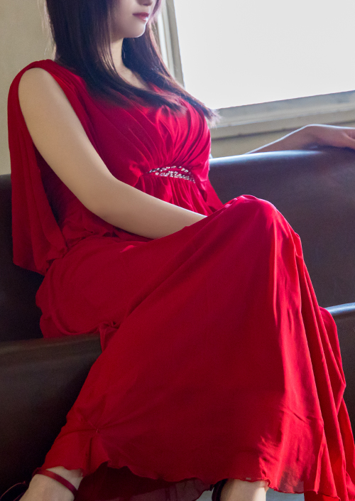 端正な佇まいに、心を惹きつける温もりを添えて